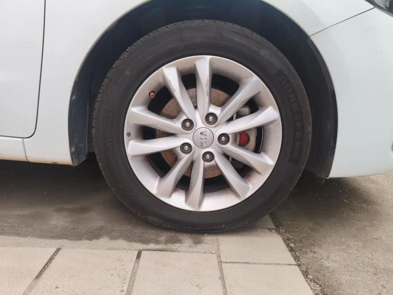 Kia K3 2016 1.6L Automatic GLS — миниатюра 8