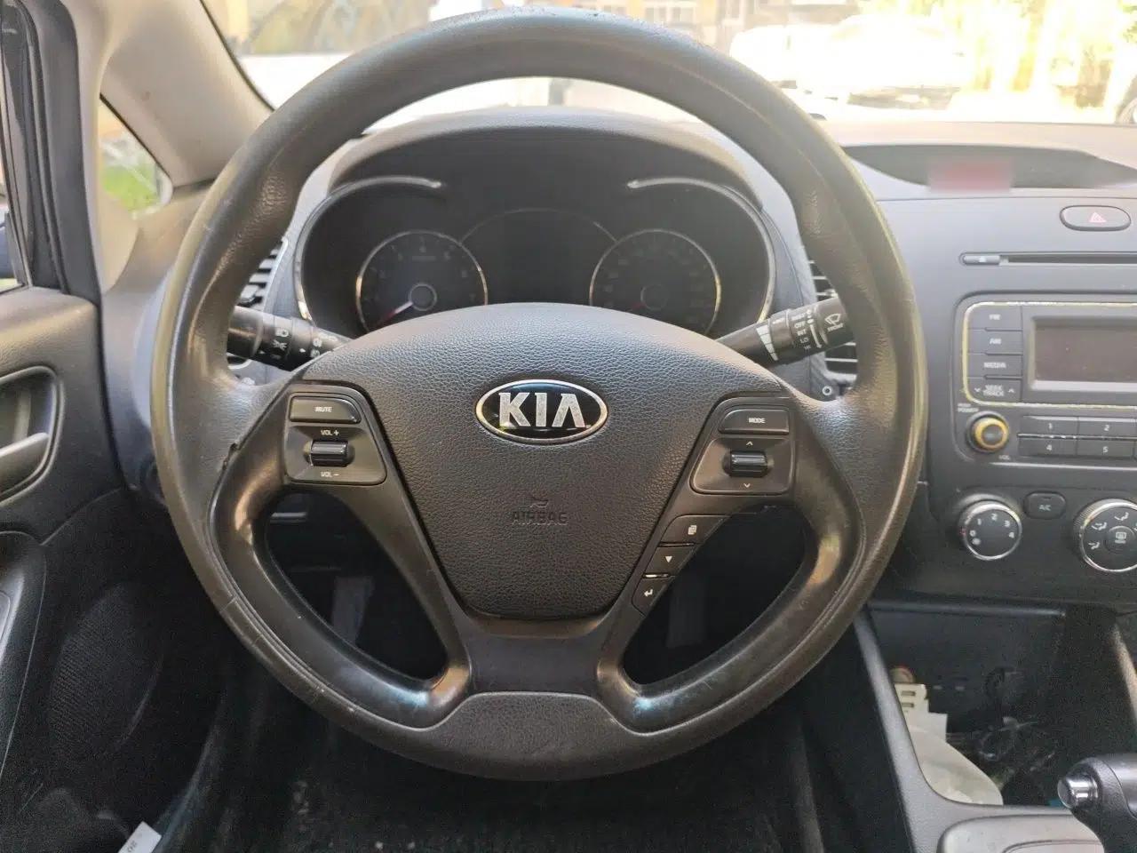 Kia K3 2013 1.6L Automatic GL — миниатюра 11