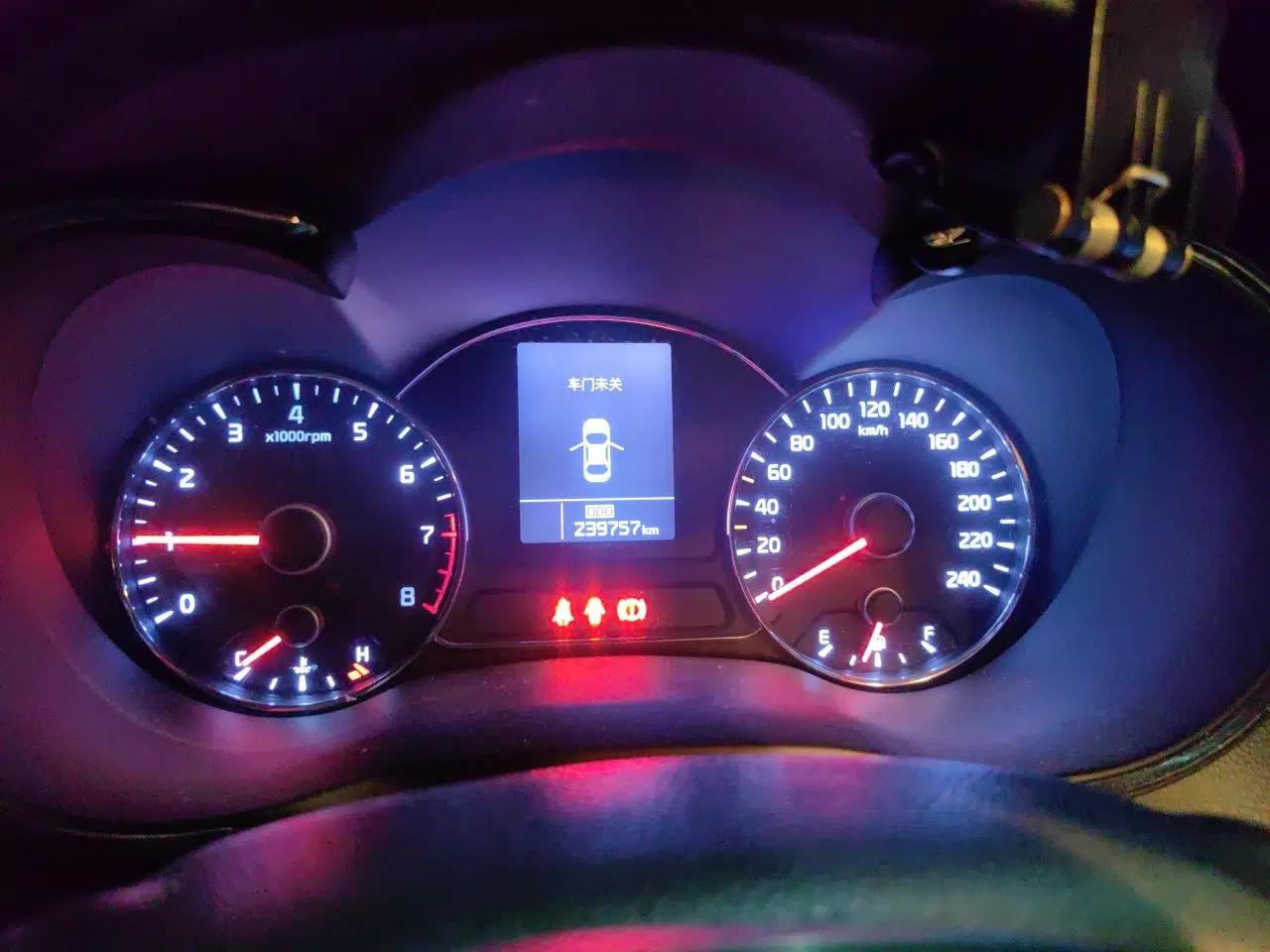 Kia K3 2015 1.6L Manual GLS — миниатюра 13
