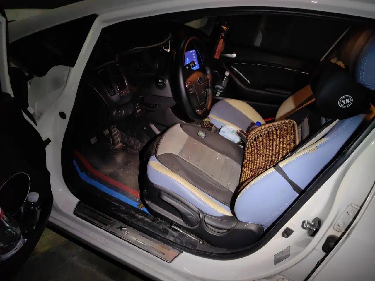 Kia K3 2015 1.6L Manual GLS — миниатюра 17