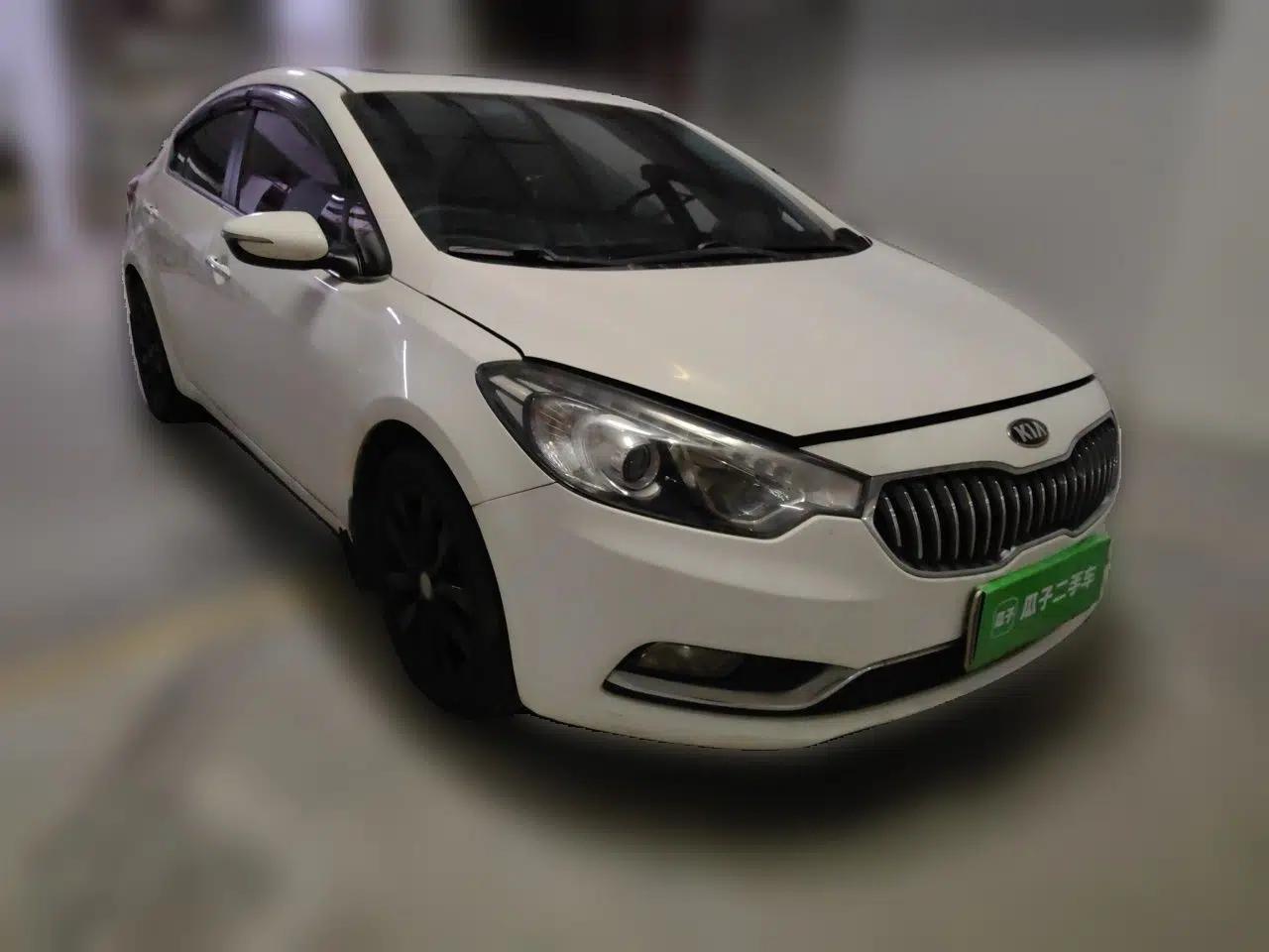Kia K3 2015 1.6L Manual GLS — миниатюра 3
