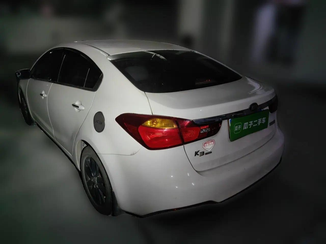 Kia K3 2015 1.6L Manual GLS — миниатюра 4