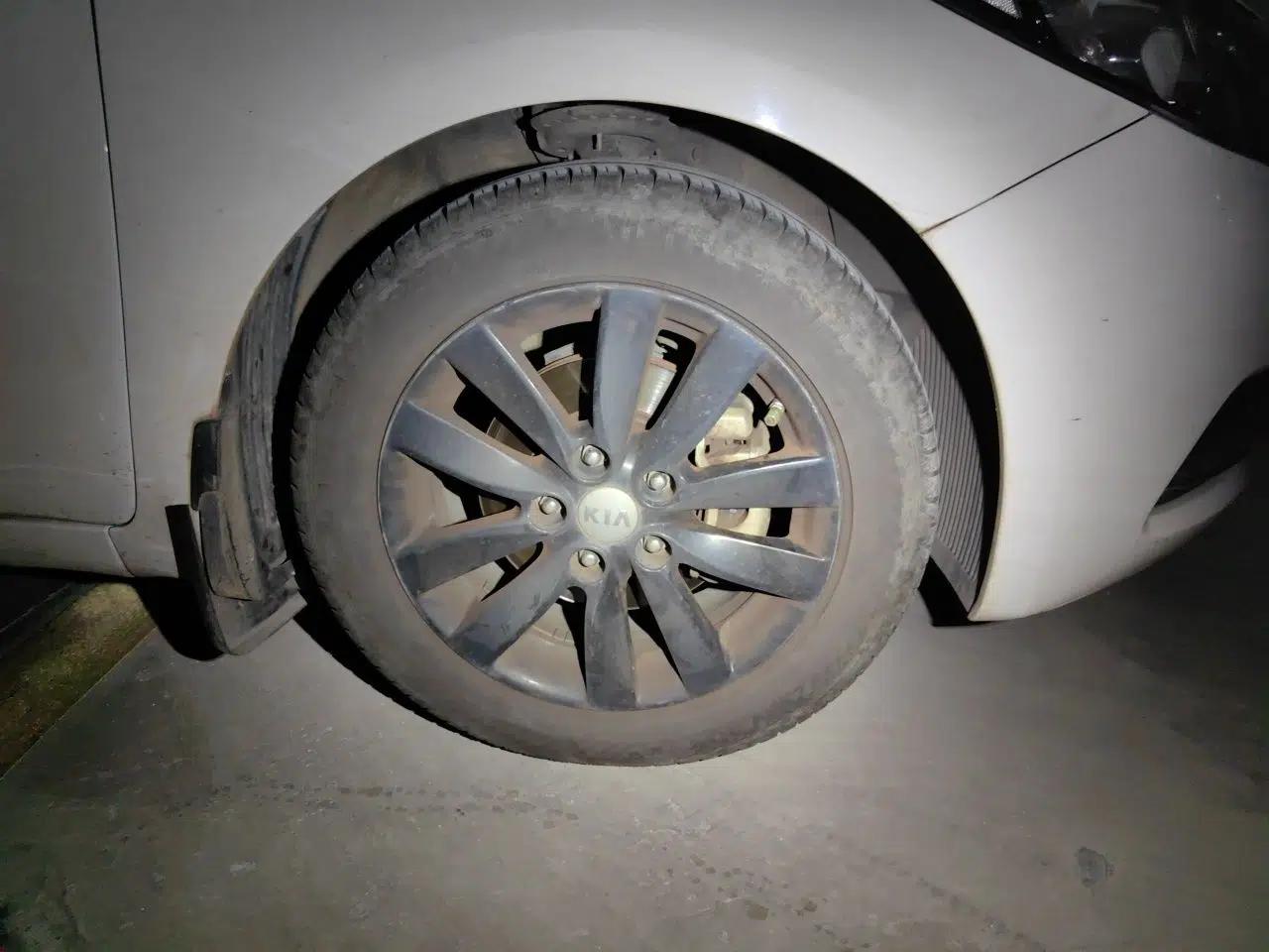 Kia K3 2015 1.6L Manual GLS — миниатюра 8