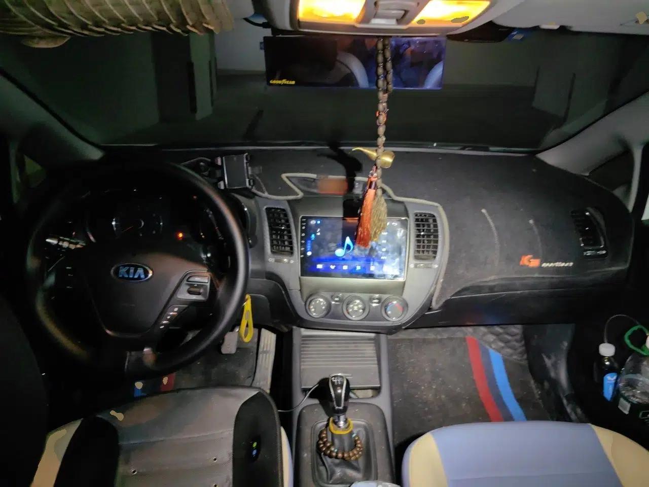 Kia K3 2015 1.6L Manual GLS — миниатюра 10