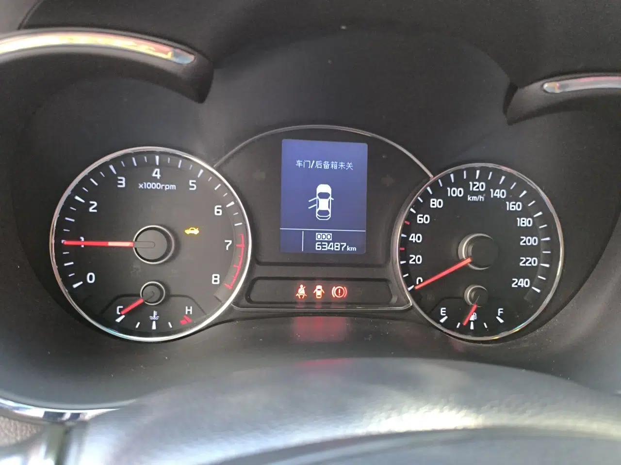 Kia K3 2015 1.6L Manual GLS — миниатюра 12