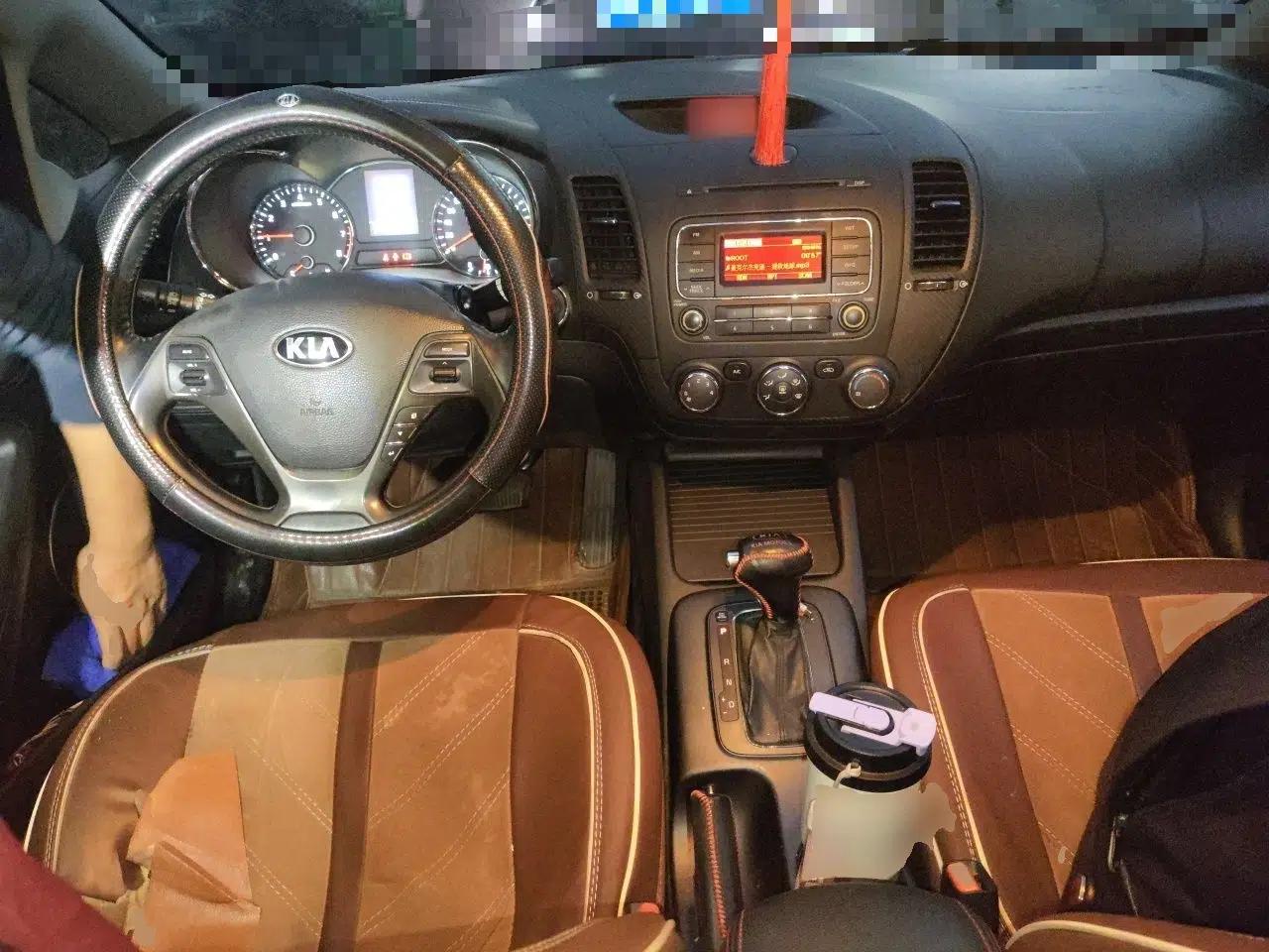 Kia K3 2013 1.6L Automatic GLS — миниатюра 10