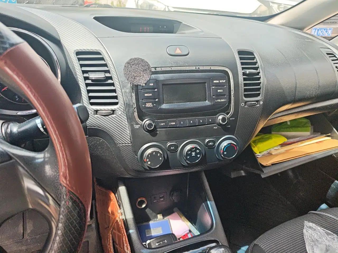 Kia K3 2016 1.6L Manual GL — миниатюра 14