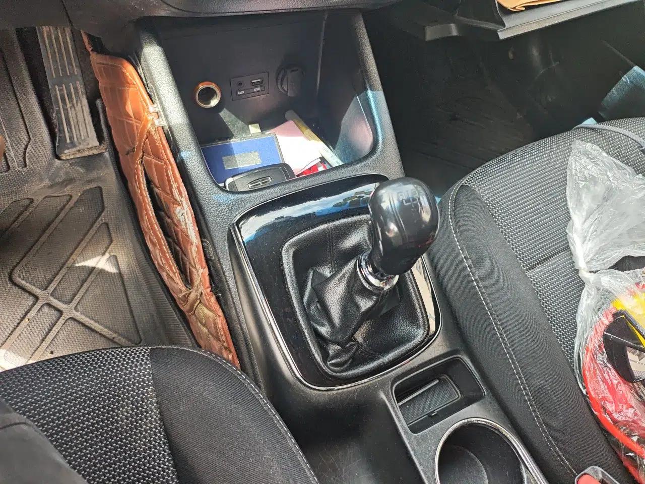 Kia K3 2016 1.6L Manual GL — миниатюра 15