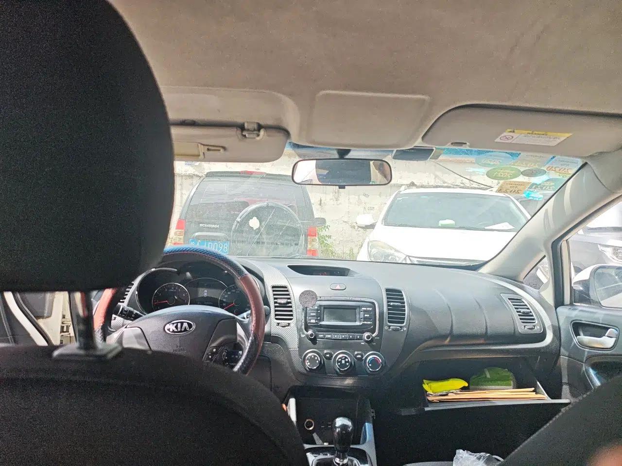Kia K3 2016 1.6L Manual GL — миниатюра 19