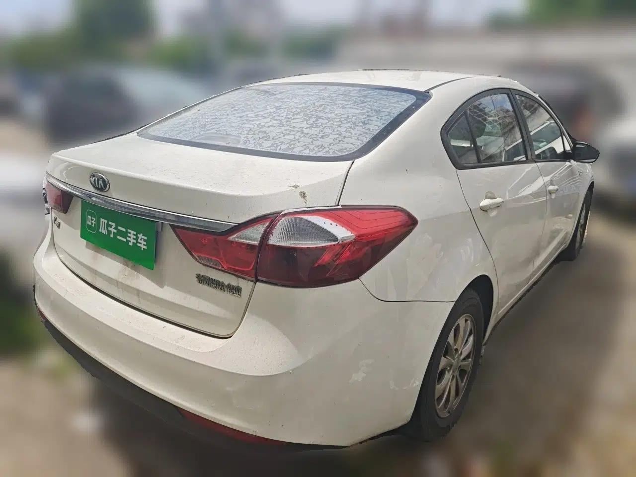 Kia K3 2016 1.6L Manual GL — миниатюра 6