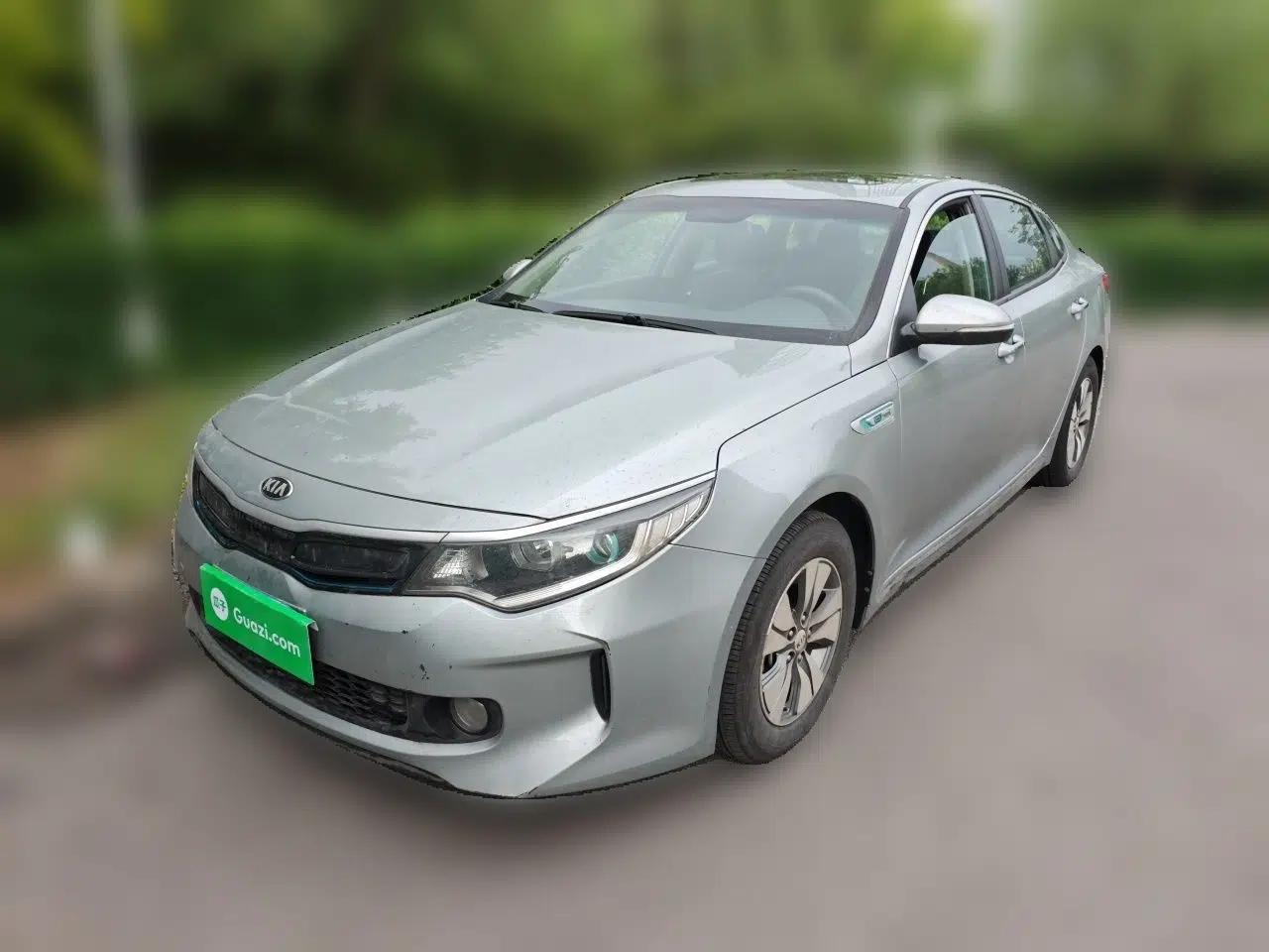 Kia K5 2016 2.0L Hybrid GLS — миниатюра 1