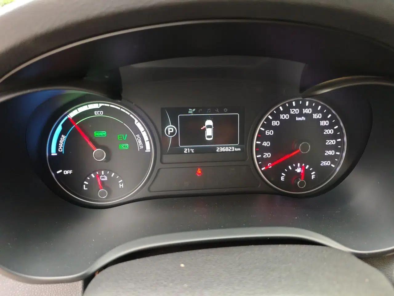Kia K5 2016 2.0L Hybrid GLS — миниатюра 12