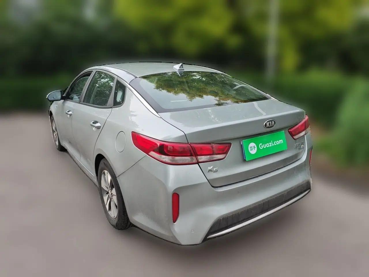 Kia K5 2016 2.0L Hybrid GLS — миниатюра 4
