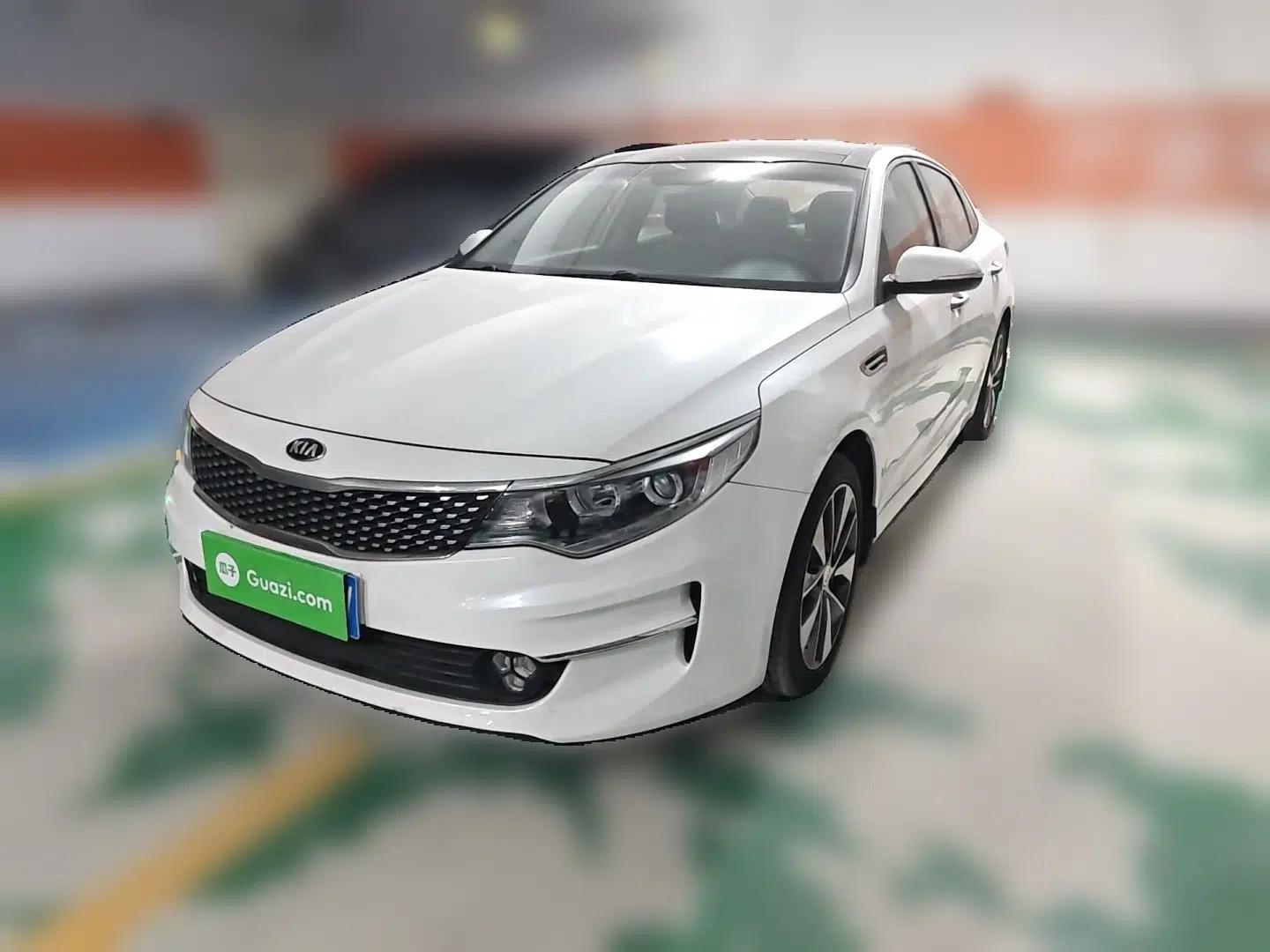 Kia K5 2016 2.0L Automatic LUX — миниатюра 1