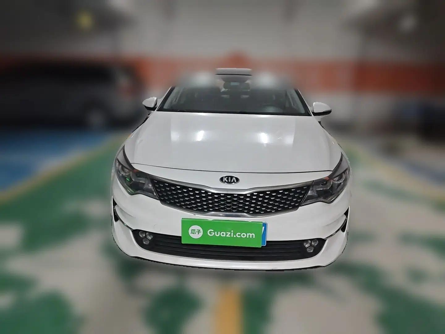 Kia K5 2016 2.0L Automatic LUX — миниатюра 2
