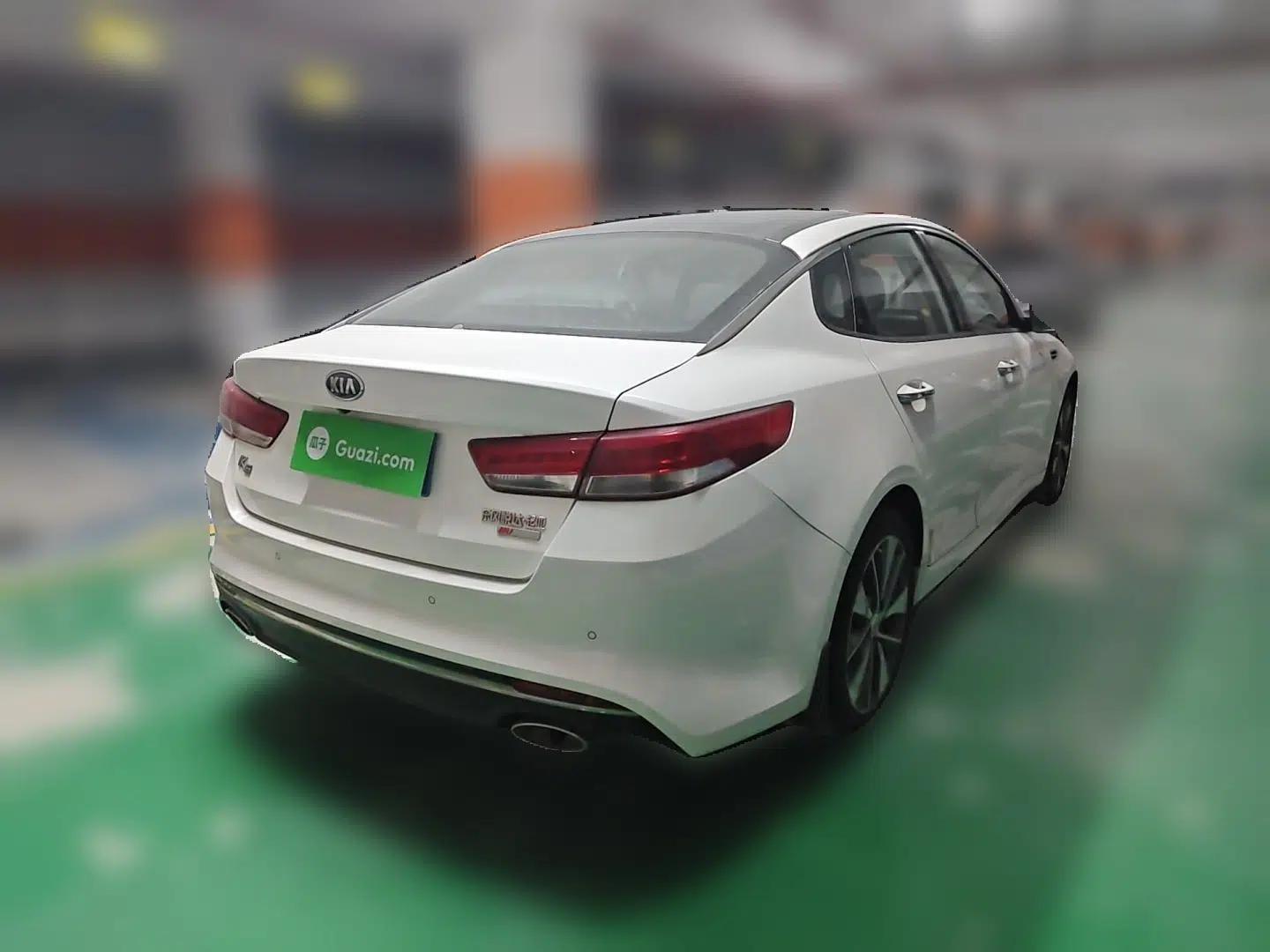 Kia K5 2016 2.0L Automatic LUX — миниатюра 6