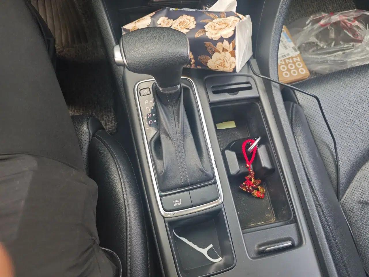 Kia K5 2016 2.0L Hybrid GLS — миниатюра 15