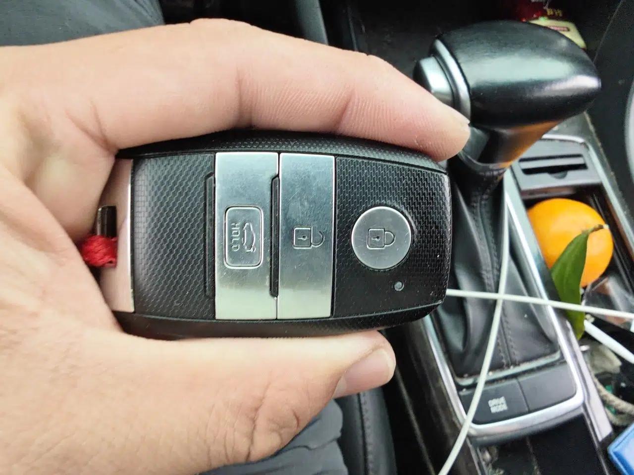 Kia K5 2016 1.6T Automatic LUX — миниатюра 9