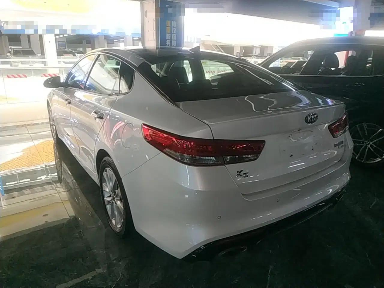 Kia K5 2016 1.6T Automatic LUX — миниатюра 4