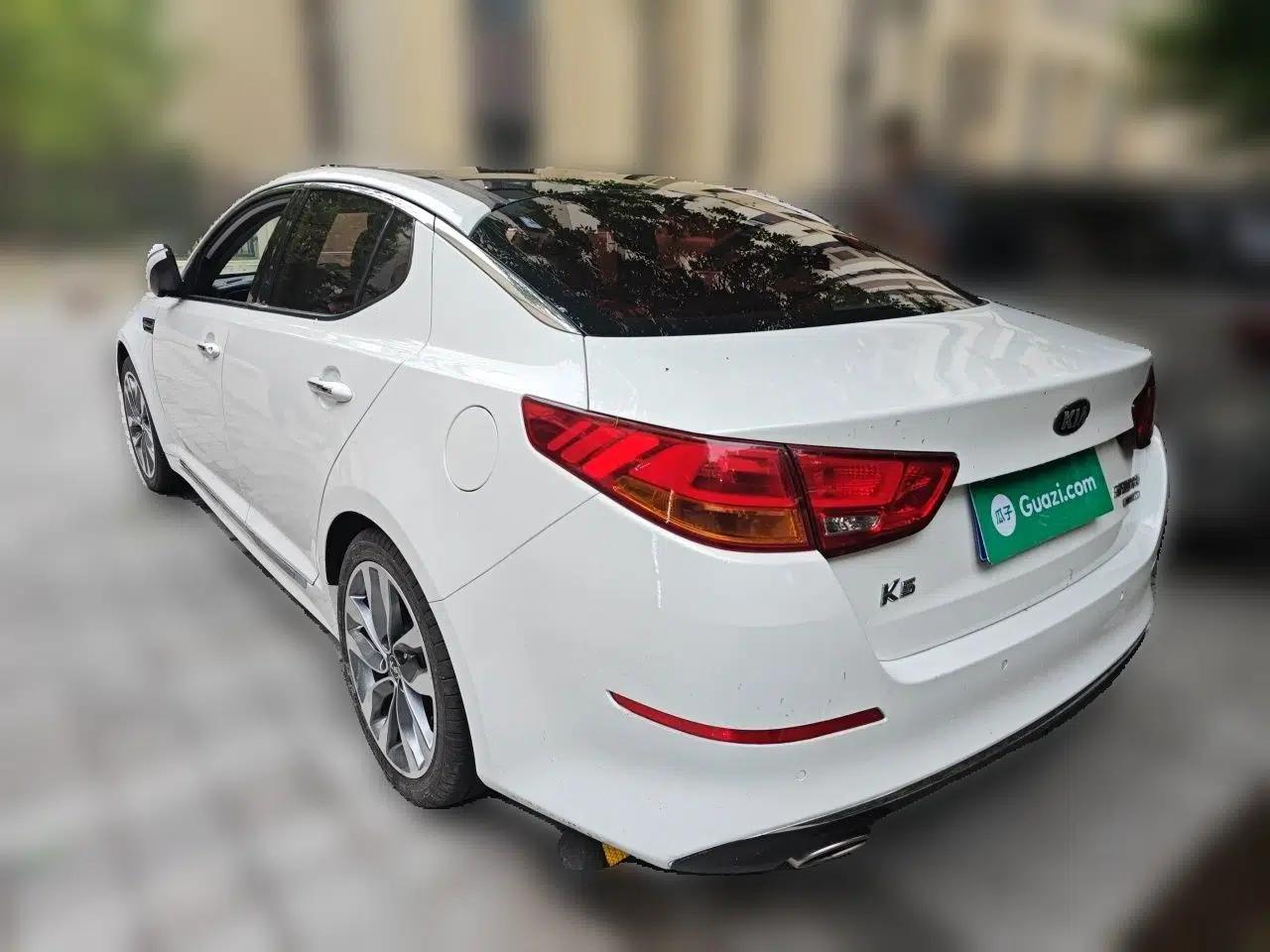 Kia K5 2014 2.0L Automatic LUXURY — миниатюра 4