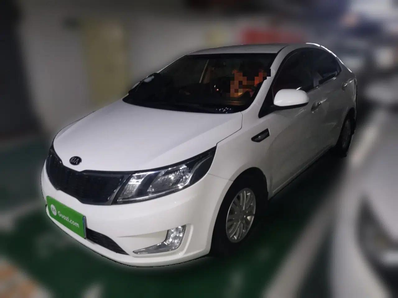 Kia K2 2012 Sedan 1.4L MT GLS Commemorative Edition — миниатюра 1