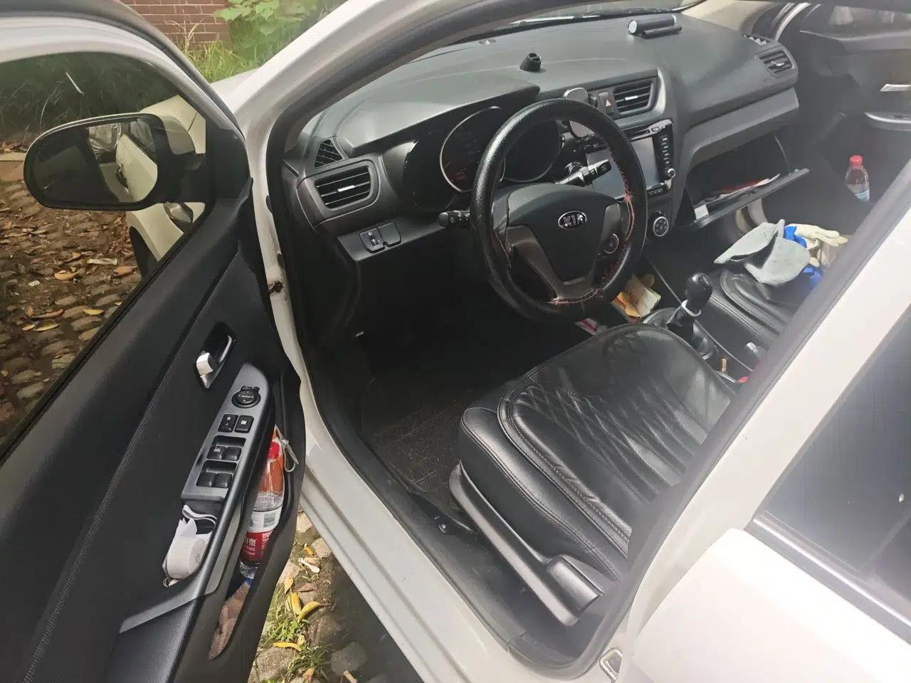 Kia K2 2015 Sedan 1.4L MT TOP — миниатюра 17