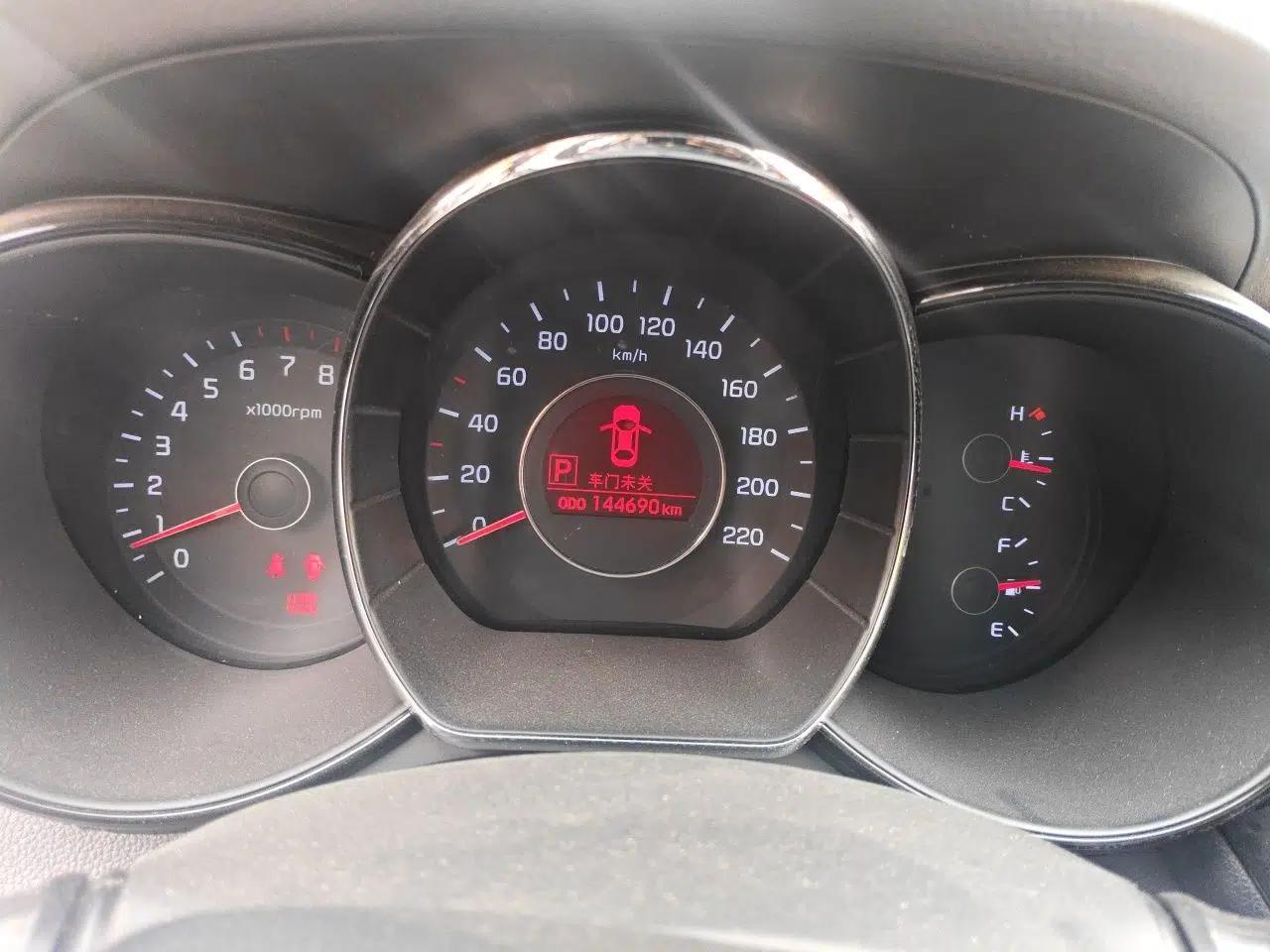 Kia K2 2011 Sedan 1.6L Automatic Transmission Premium — миниатюра 12