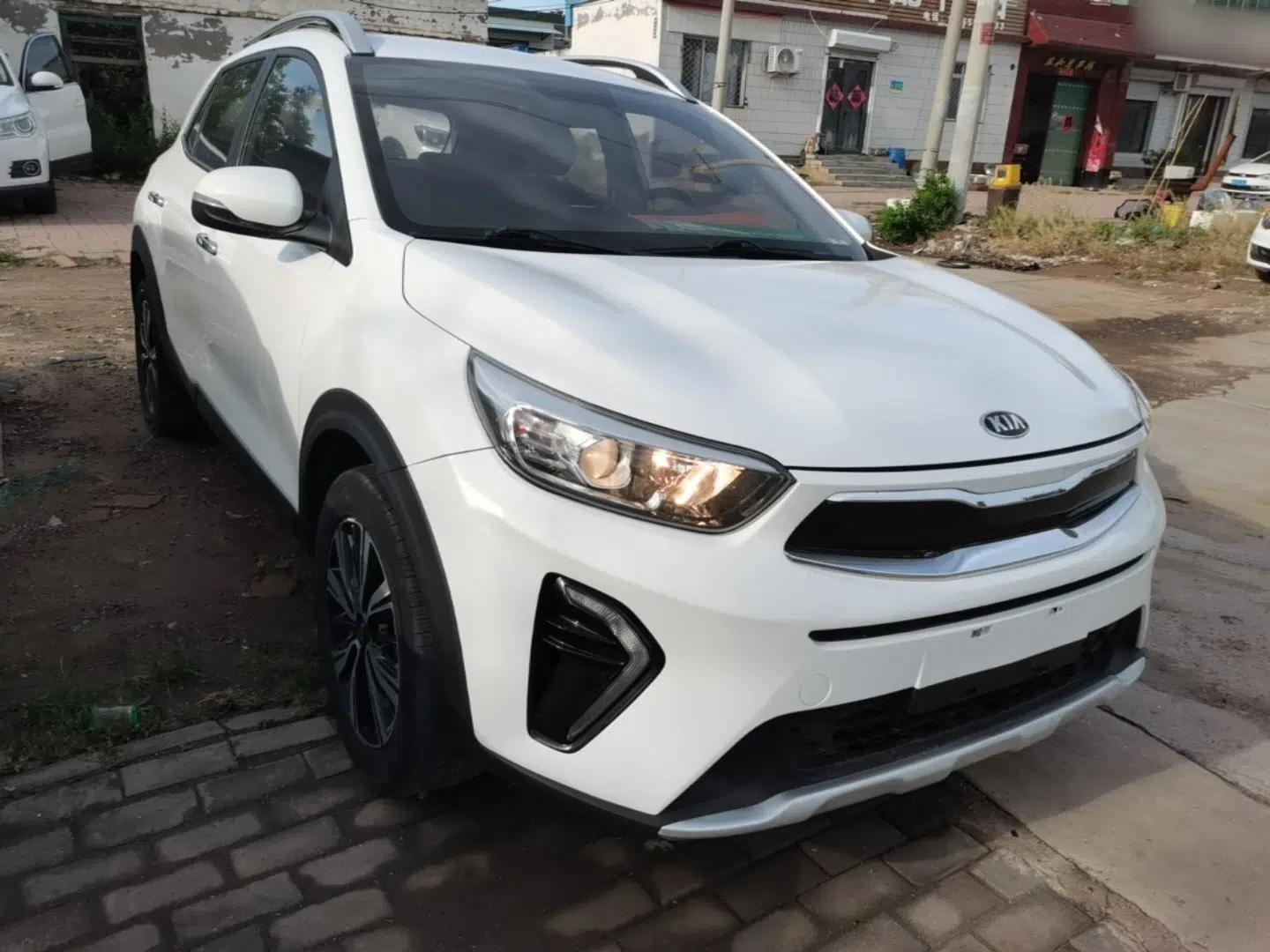 Kia kx1 Stonic 2019 1.4L Automatic Fun Edition China VI — миниатюра 3