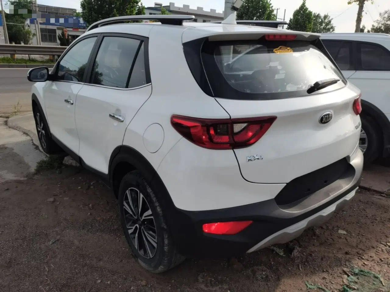 Kia kx1 Stonic 2019 1.4L Automatic Fun Edition China VI — миниатюра 4