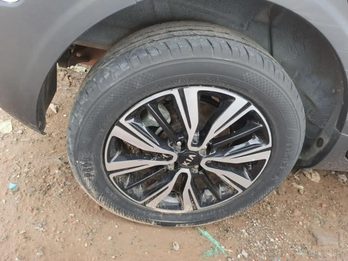 Kia kx1 Stonic 2019 1.4L Automatic Fun Edition China VI — миниатюра 10