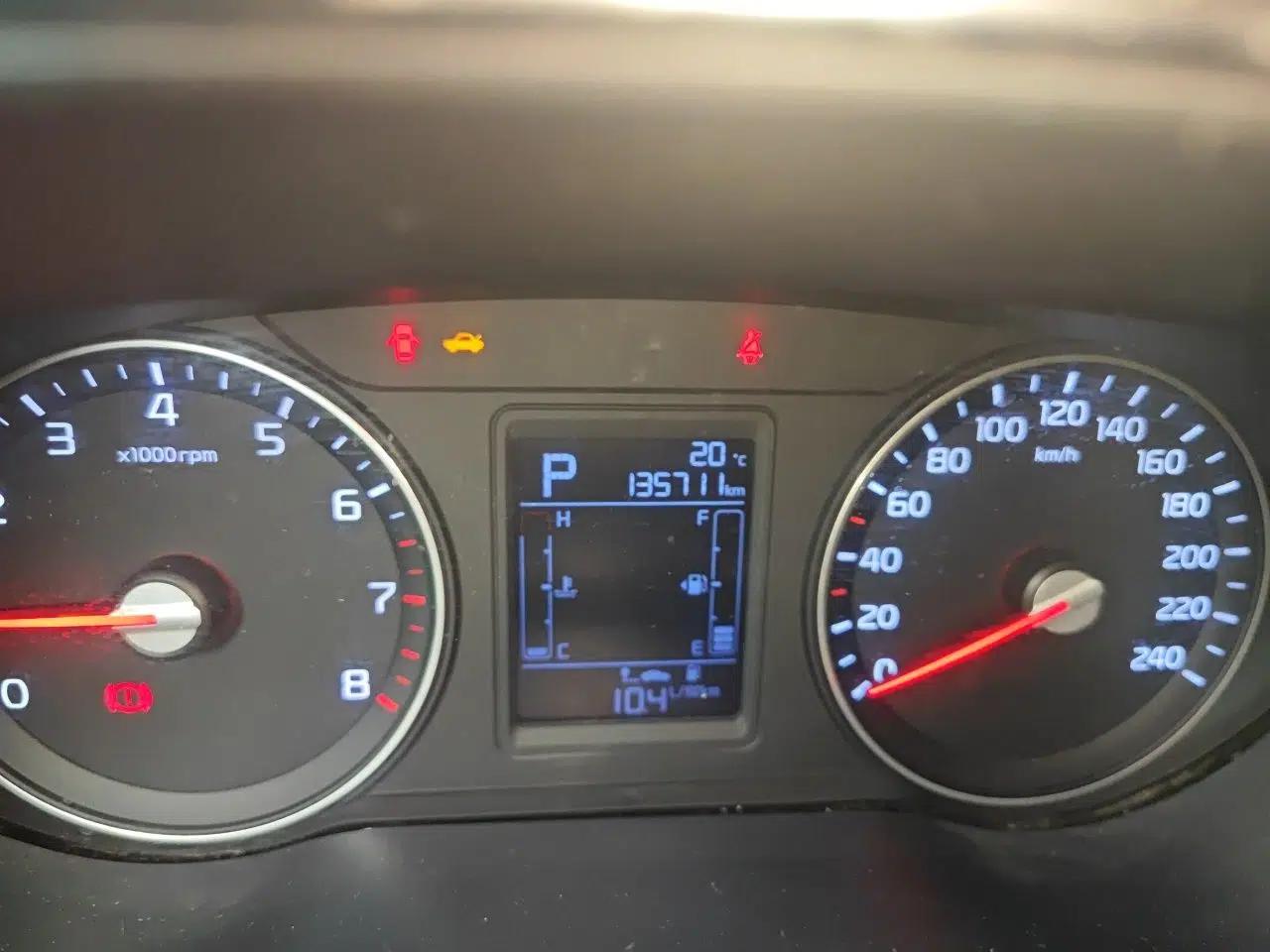 Kia KX3 2015 1.6L Automatic Two-Wheel Drive DLX — миниатюра 13
