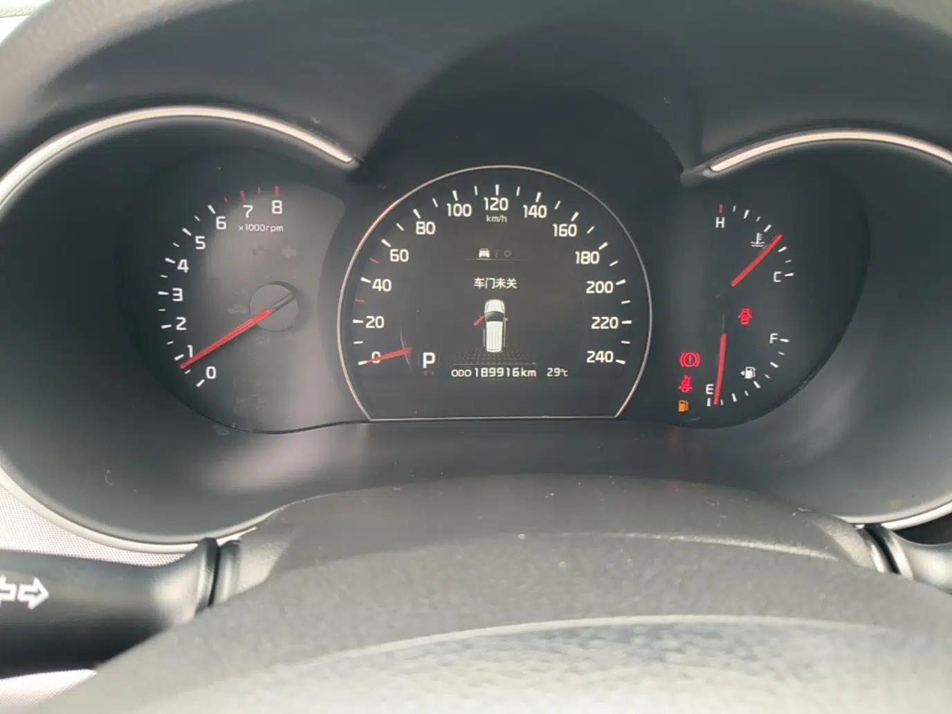 Kia Sorento 2013 2.4L 7-seat Gasoline Luxury Edition — миниатюра 15