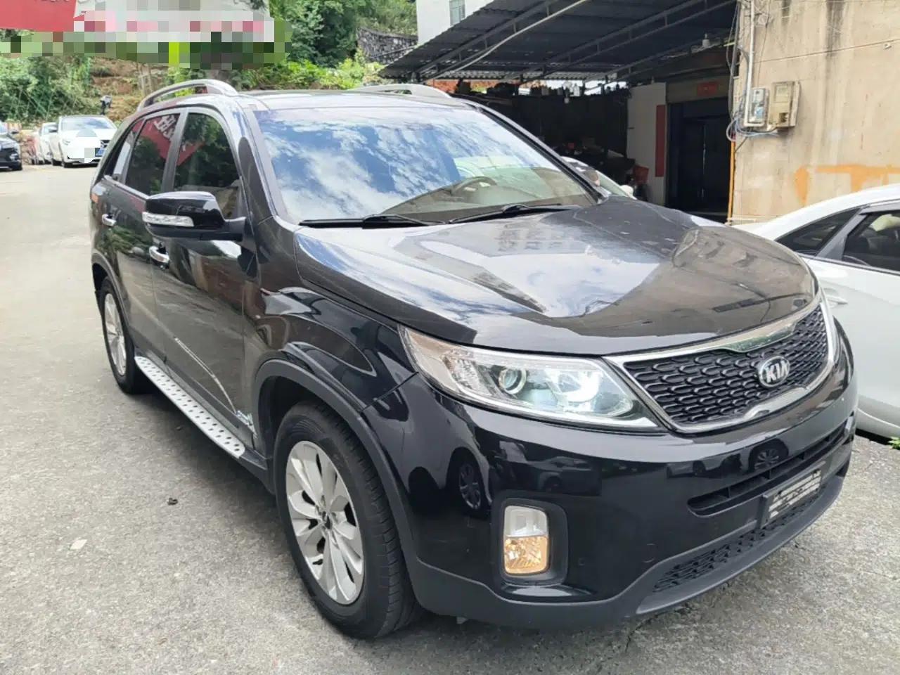 Kia Sorento 2013 2.4L 7-seat Gasoline Luxury Edition — миниатюра 3