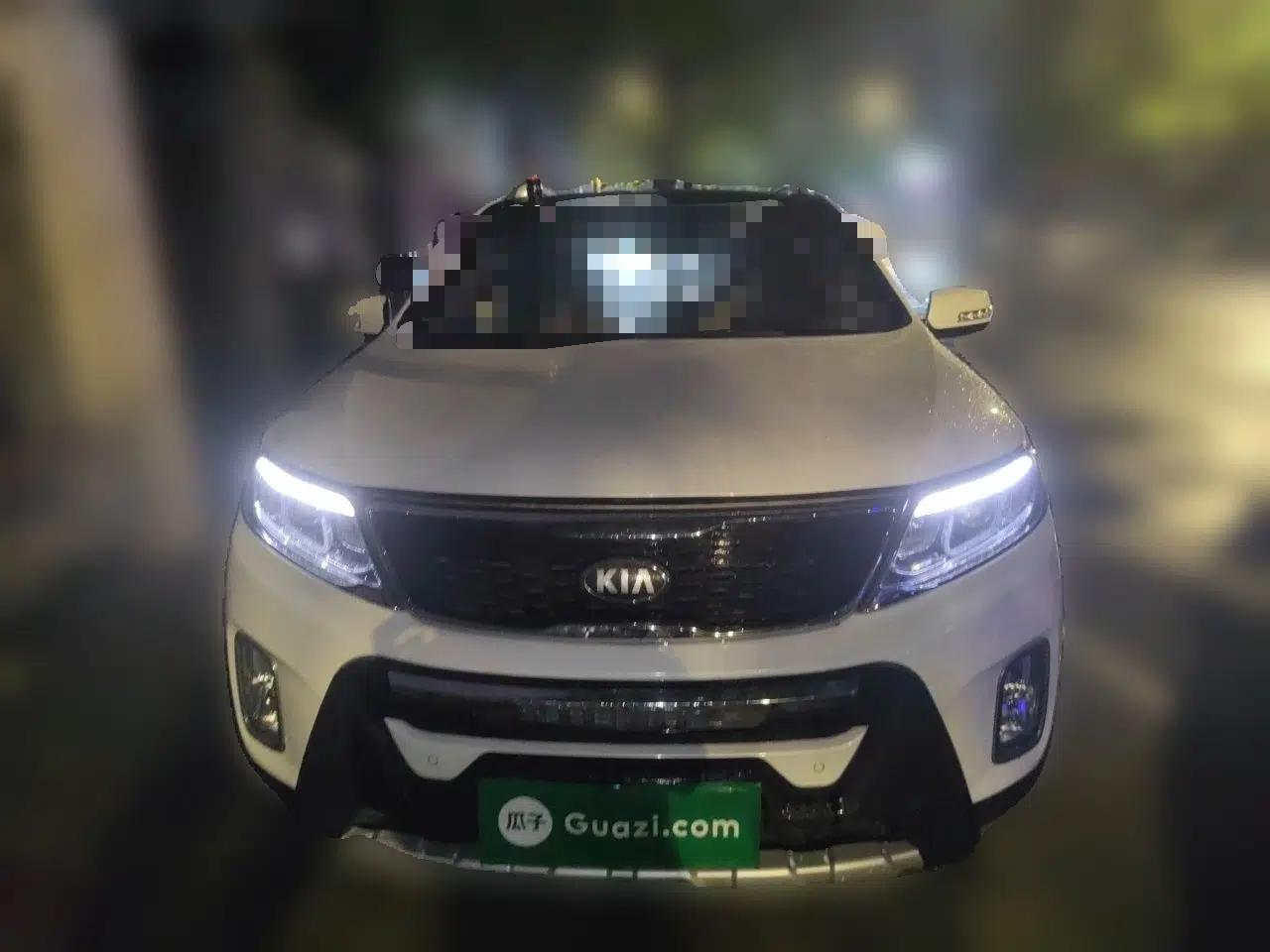 Kia Sorento 2013 2.4L 5-Seater Gasoline Comfort Edition — миниатюра 2
