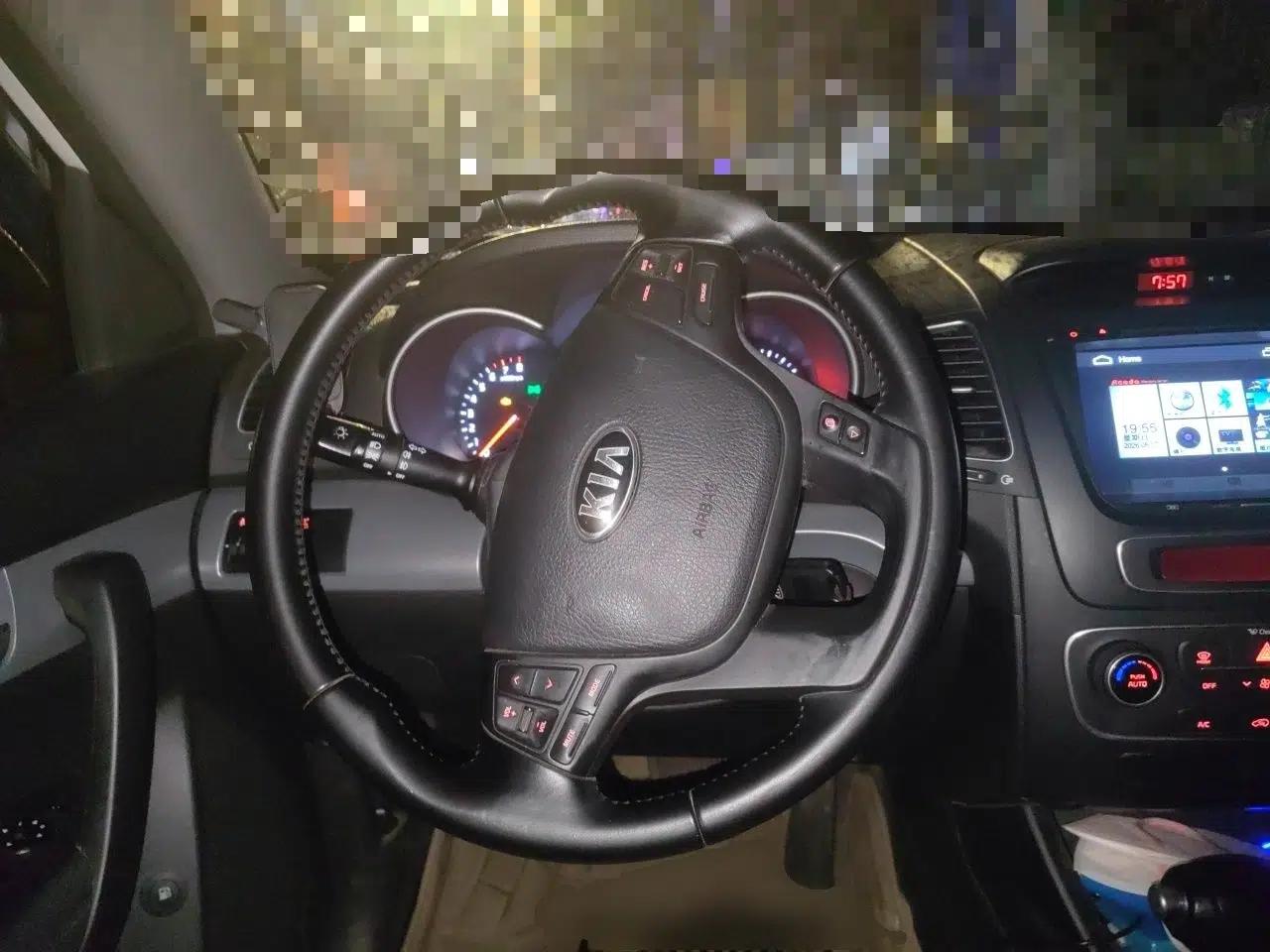 Kia Sorento 2013 2.4L 5-Seater Gasoline Comfort Edition — миниатюра 11