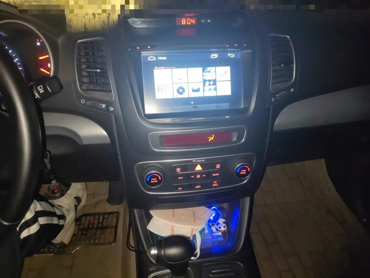 Kia Sorento 2013 2.4L 5-Seater Gasoline Comfort Edition — миниатюра 14