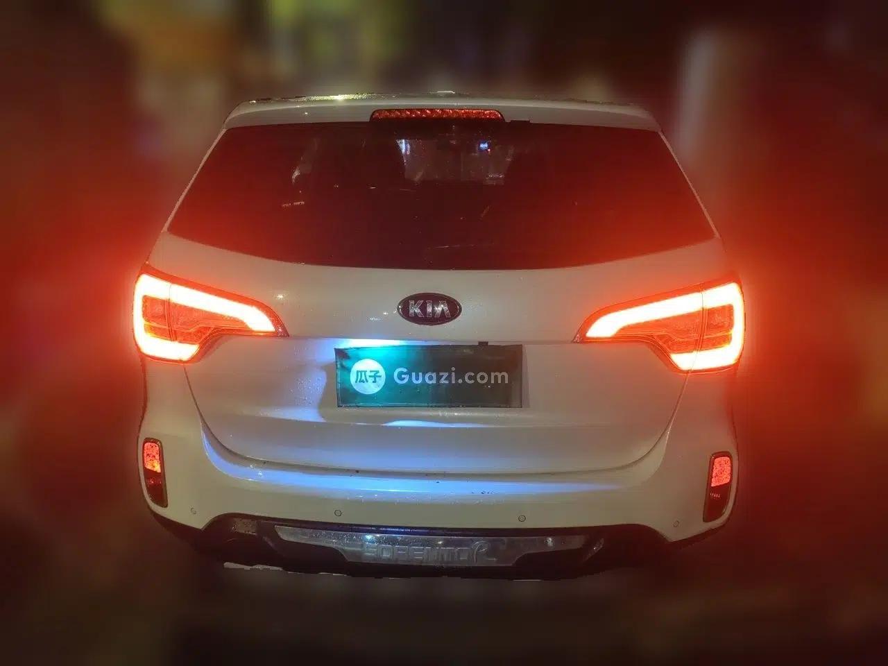 Kia Sorento 2013 2.4L 5-Seater Gasoline Comfort Edition — миниатюра 5