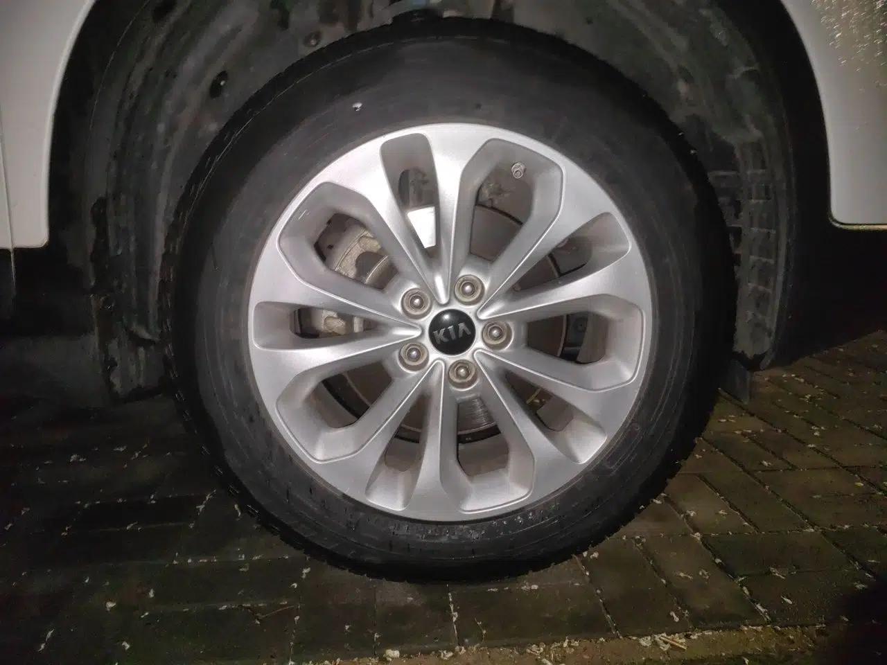 Kia Sorento 2013 2.4L 5-Seater Gasoline Comfort Edition — миниатюра 8