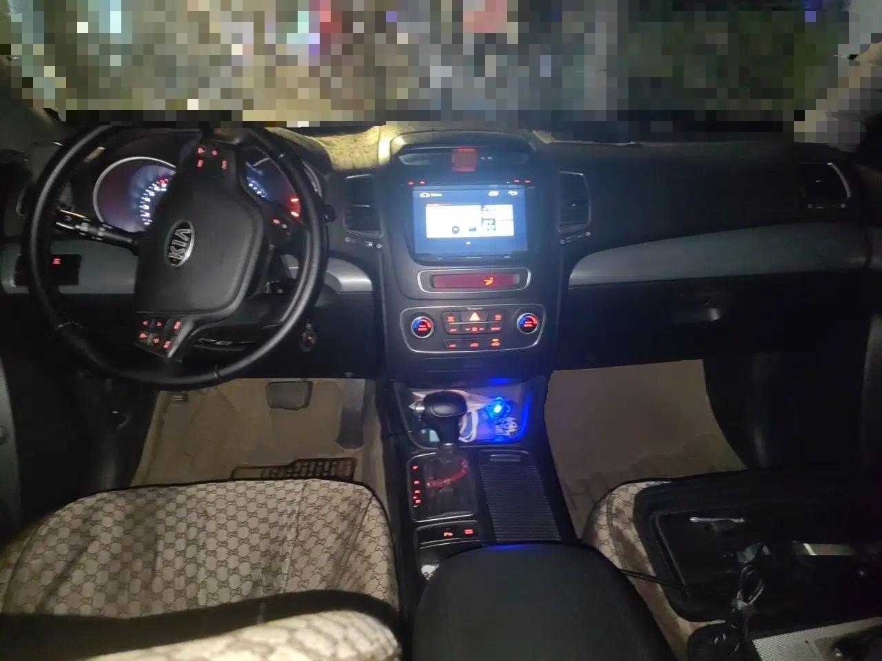 Kia Sorento 2013 2.4L 5-Seater Gasoline Comfort Edition — миниатюра 10
