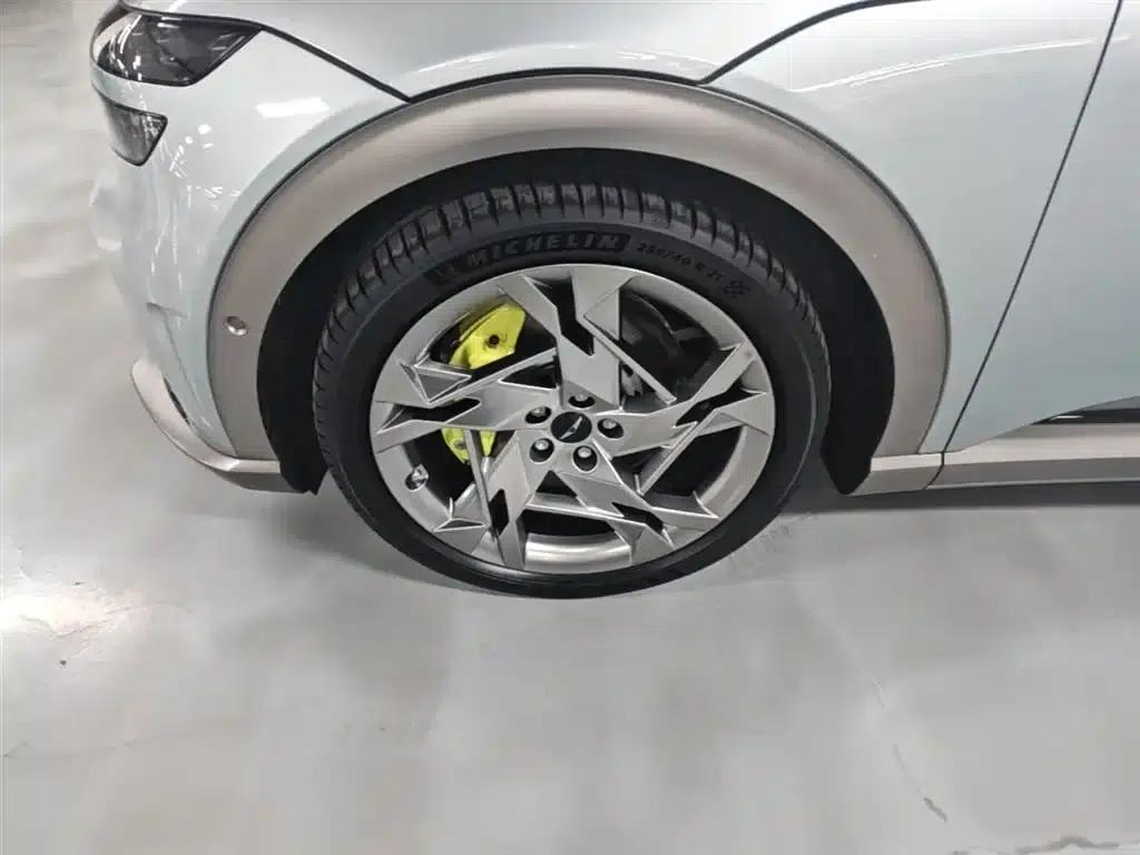 Genesis GV60 2023 Dual Motor All-Wheel Drive High-Performance Flagship Edition — миниатюра 23