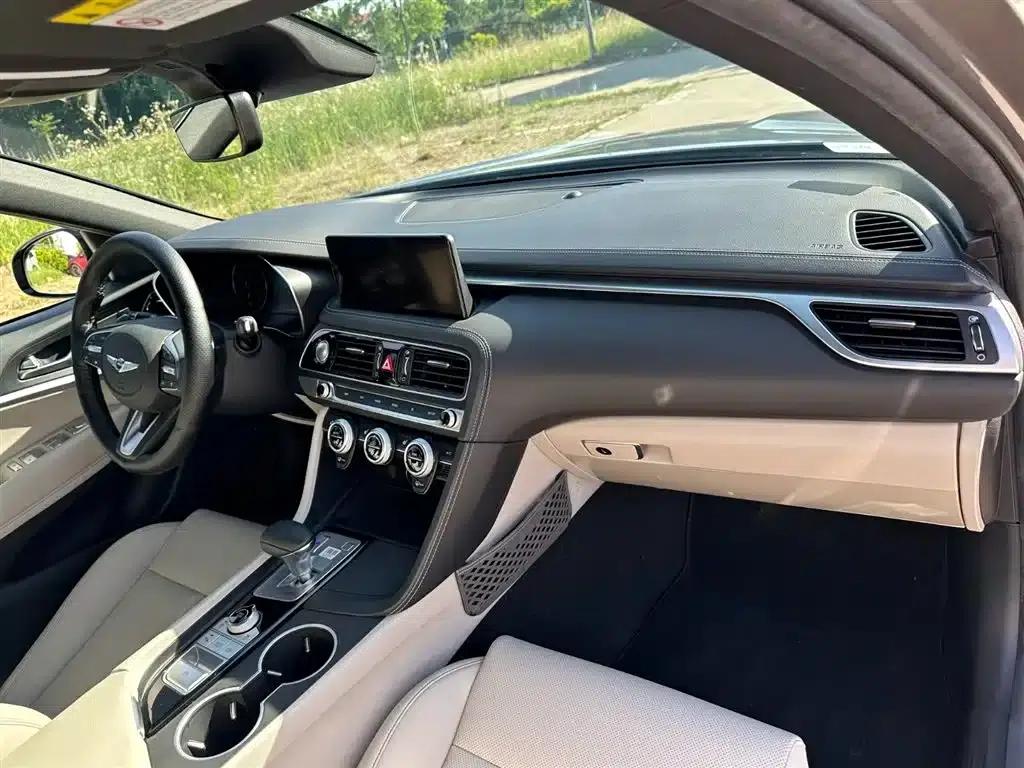 Genesis G70 2023 2.0T Rear-Wheel Drive Luxury Edition — миниатюра 16