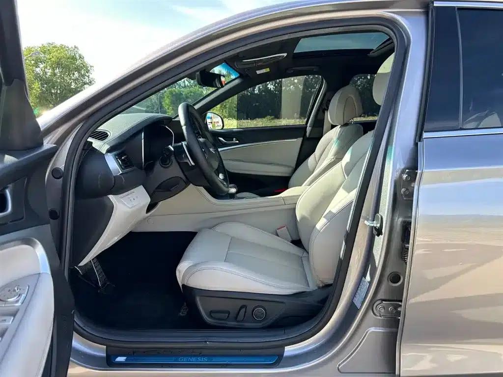 Genesis G70 2023 2.0T Rear-Wheel Drive Luxury Edition — миниатюра 8