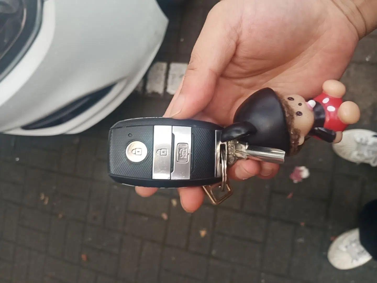 Kia K4 2014 1.8L Automatic GLS — миниатюра 12