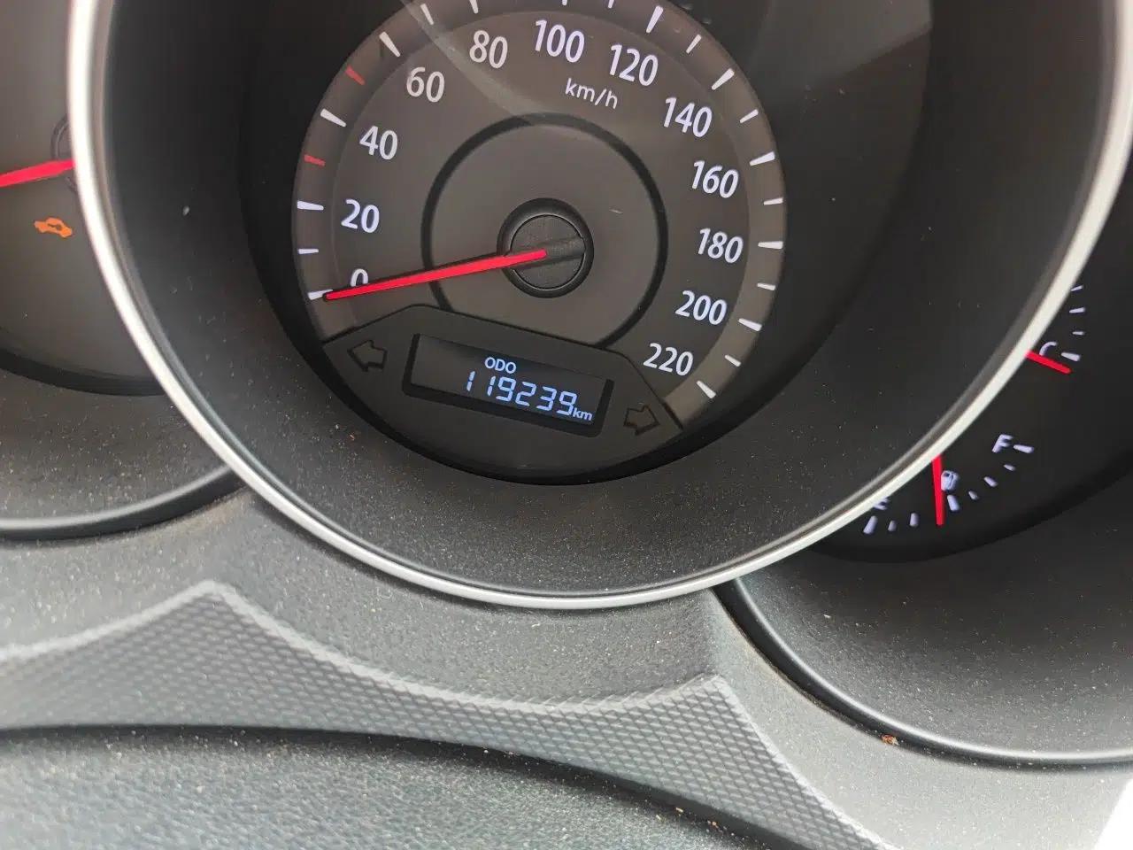 Kia Forte 2014 1.6L MT GL — миниатюра 13