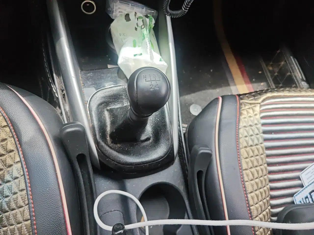 Kia Forte 2014 1.6L MT GL — миниатюра 15