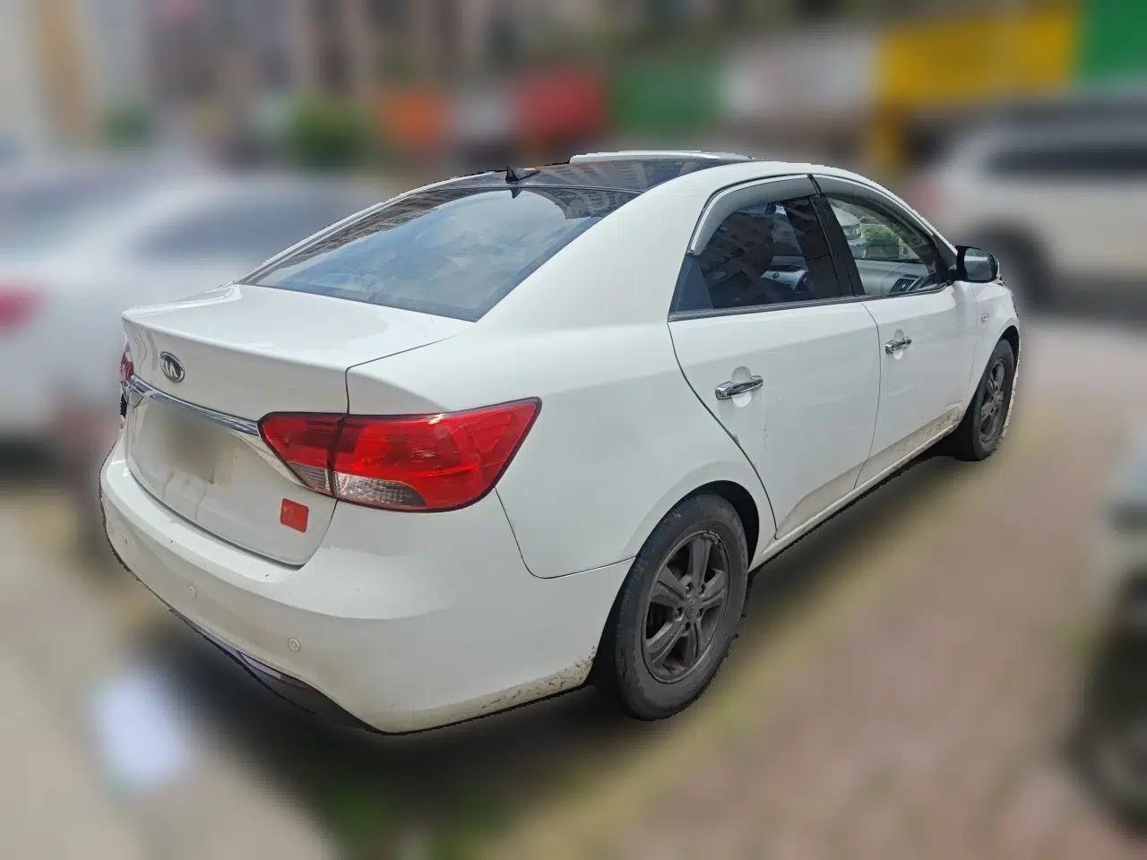 Kia Forte 2014 1.6L MT GL — миниатюра 6