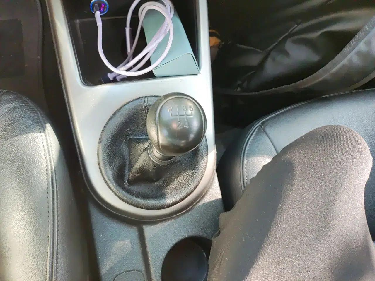 Kia Forte 2011 1.6L MT GL — миниатюра 15