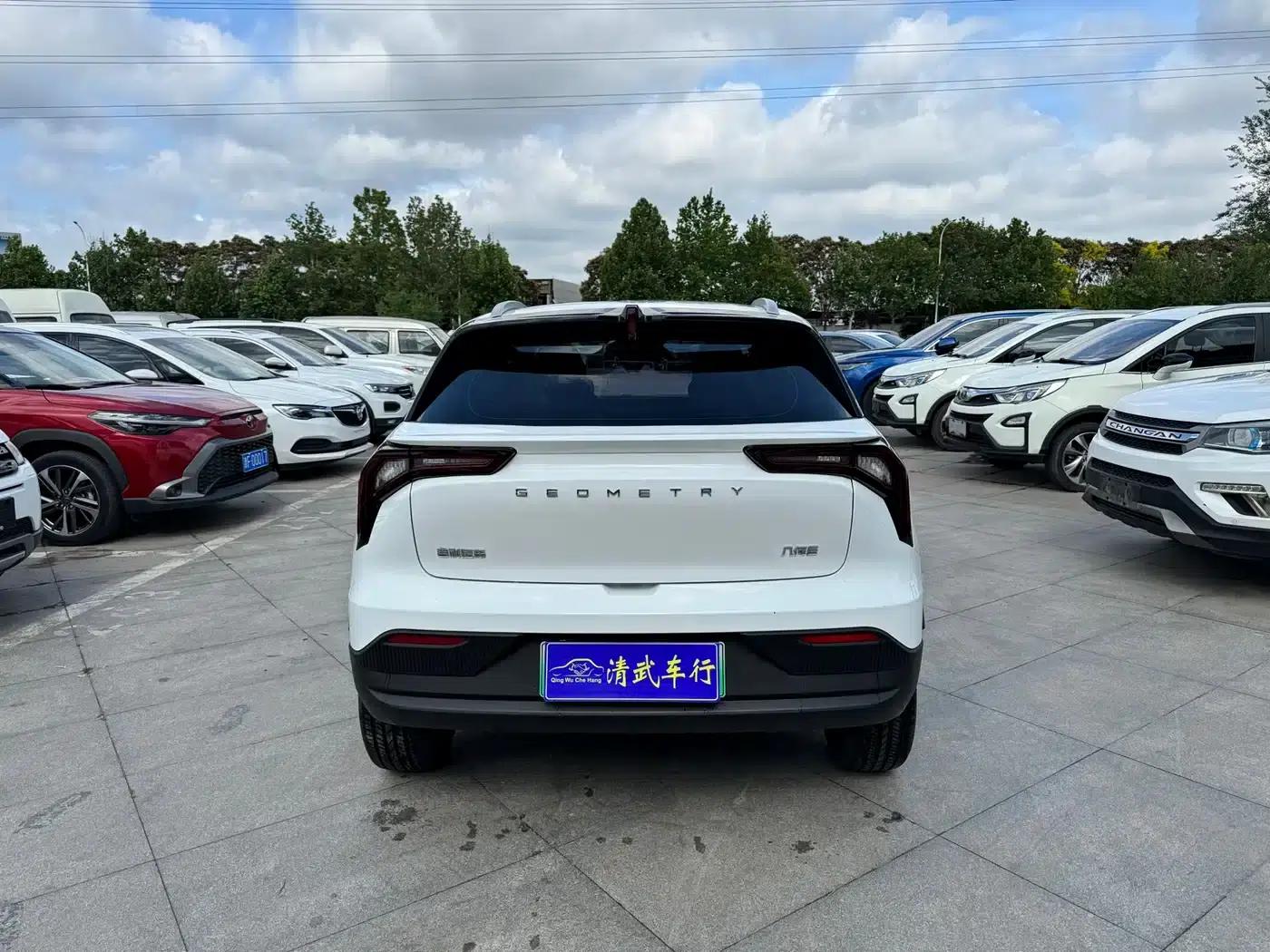 Geely Geometry E Firefly 2022 Model 320KM Cute Tiger 4-Seater — миниатюра 10