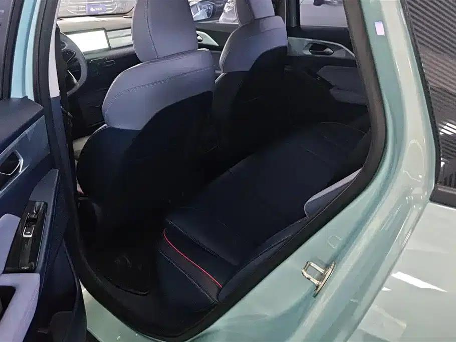 Geely Geometry E Firefly 2023 Model 401KM Thunder Tiger 5-Seater — миниатюра 11