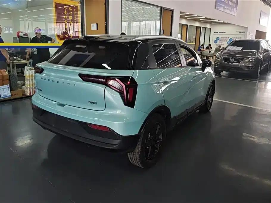 Geely Geometry E Firefly 2023 Model 401KM Thunder Tiger 5-Seater — миниатюра 3